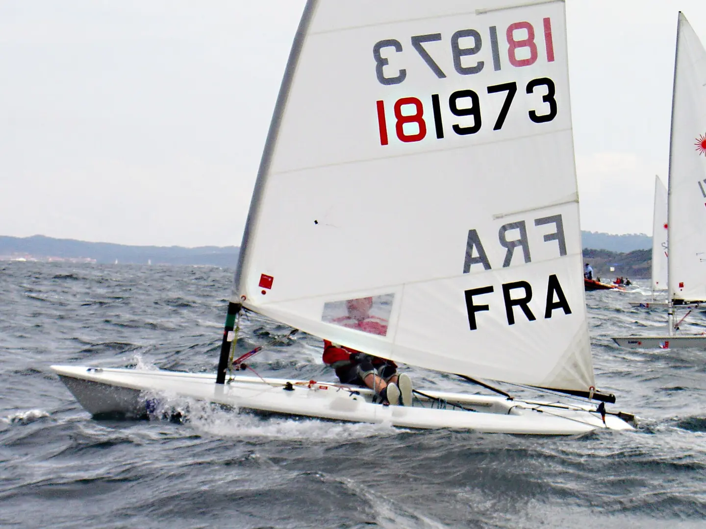 Photo prise la veille du début de la Semaine Olympique de Hyères 2005, dans la baie d'Hyères