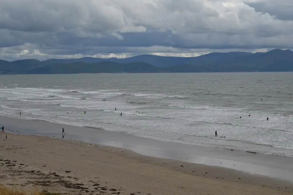 Surf off Inch Beach - geograph.org.uk - 6051888