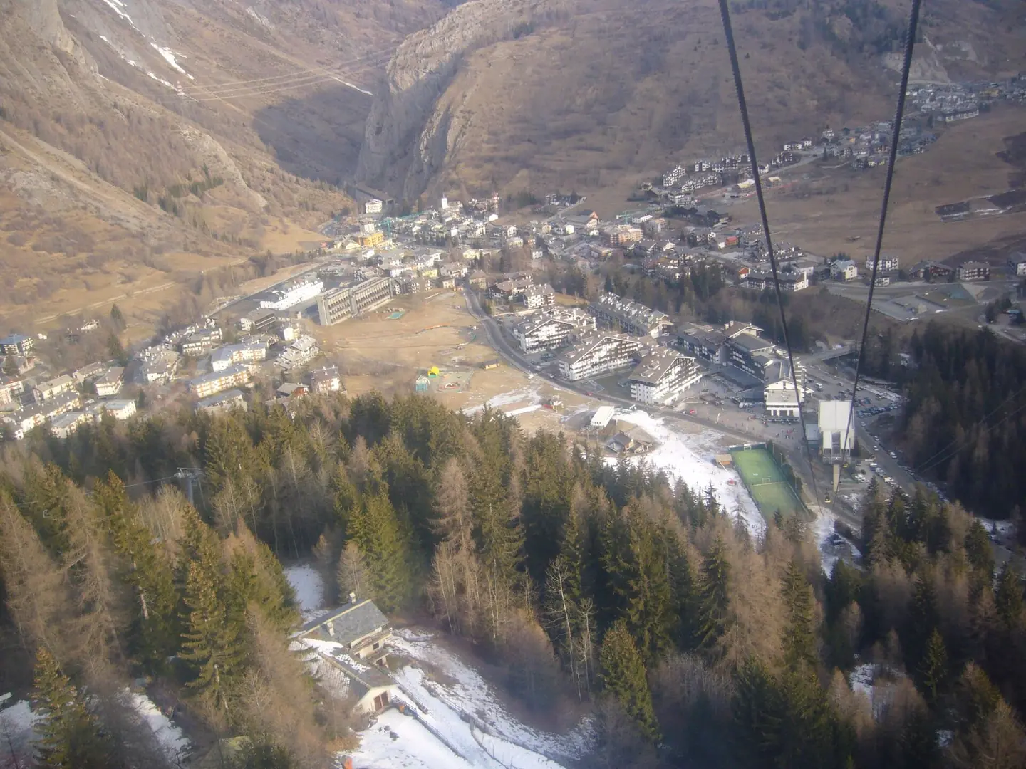 View of La Thuile from the chairlift of the way up. You can see that it was only a short walk from the hotel to the ski lift which was really handy - have you tried walking in ski boots !?!?! La Thuile from the cable car