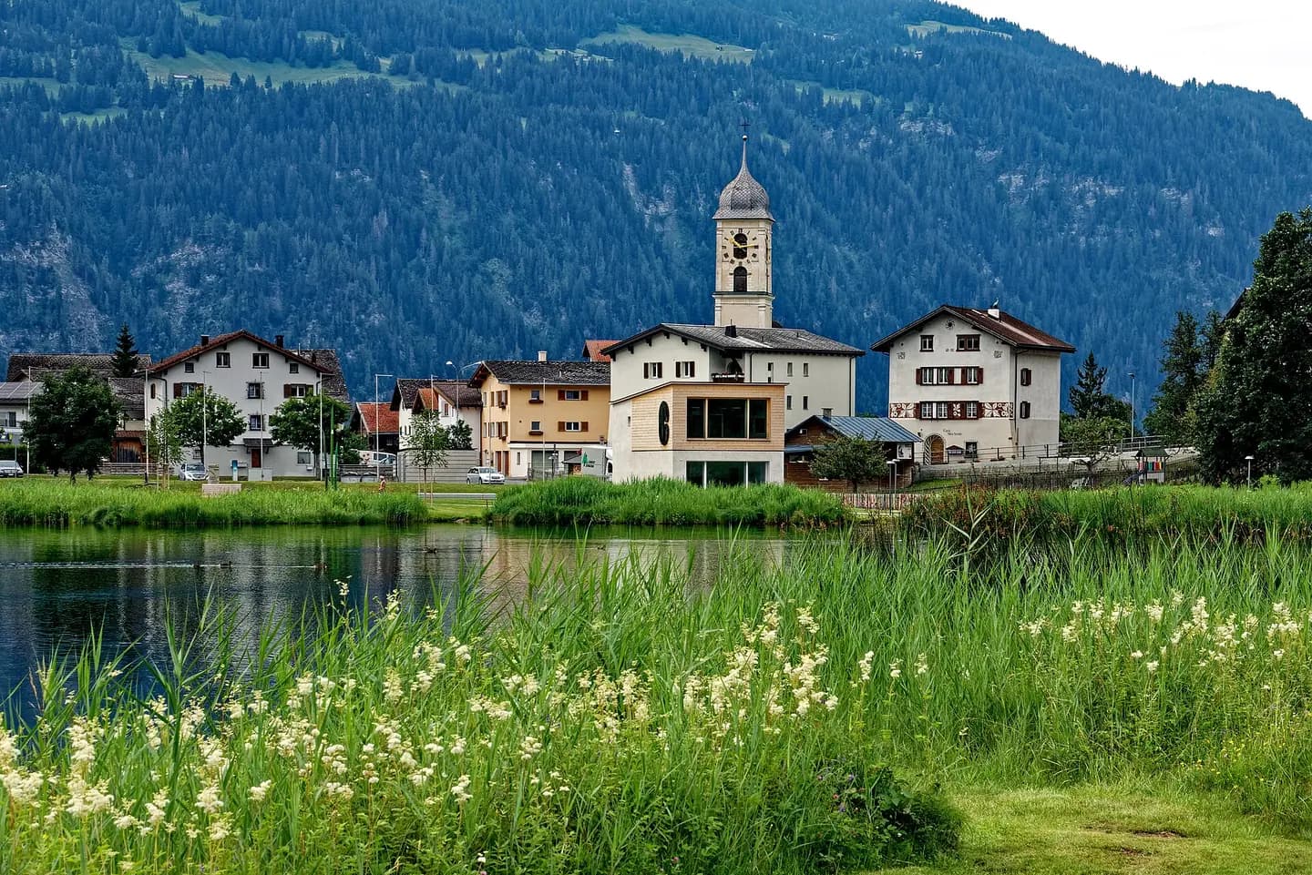 Am Laaxer See in Graubünden. 01