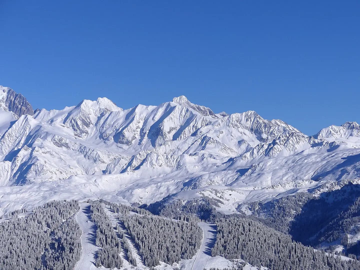 Sight, in winter from Mont Bisanne in Les Saisies resort ( Savoie ), towards Mont Blanc mountain range, France
