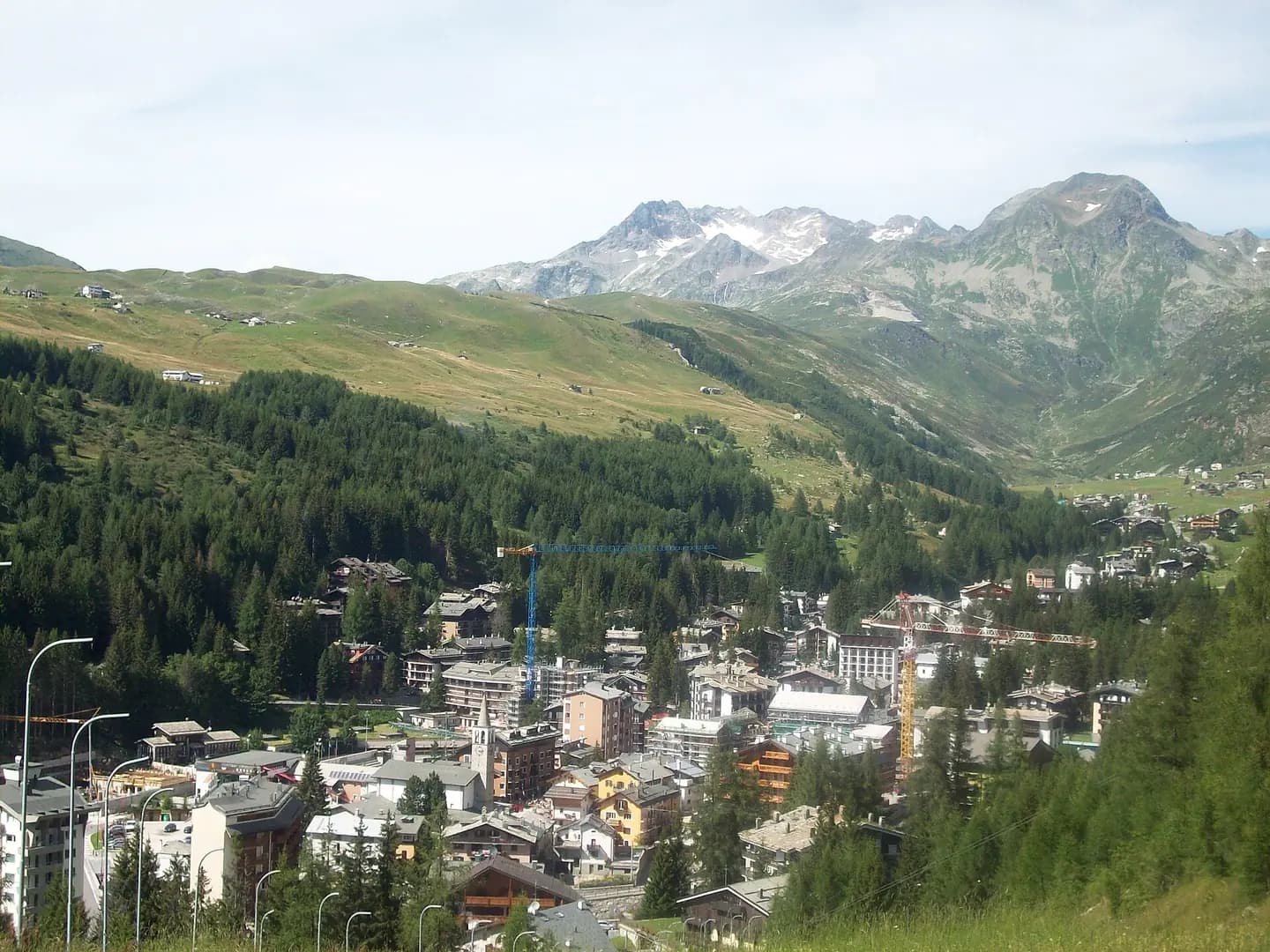 A picture of the Town of Madesimo taken in the summer from one of the ski slopes