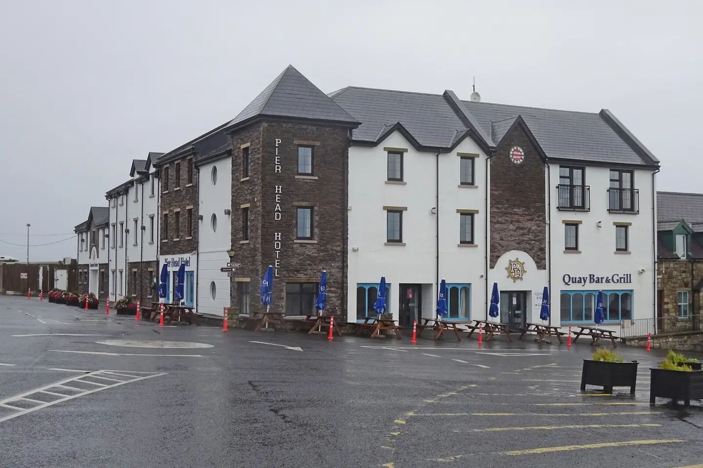 Mullaghmore-Pierhead Hotel