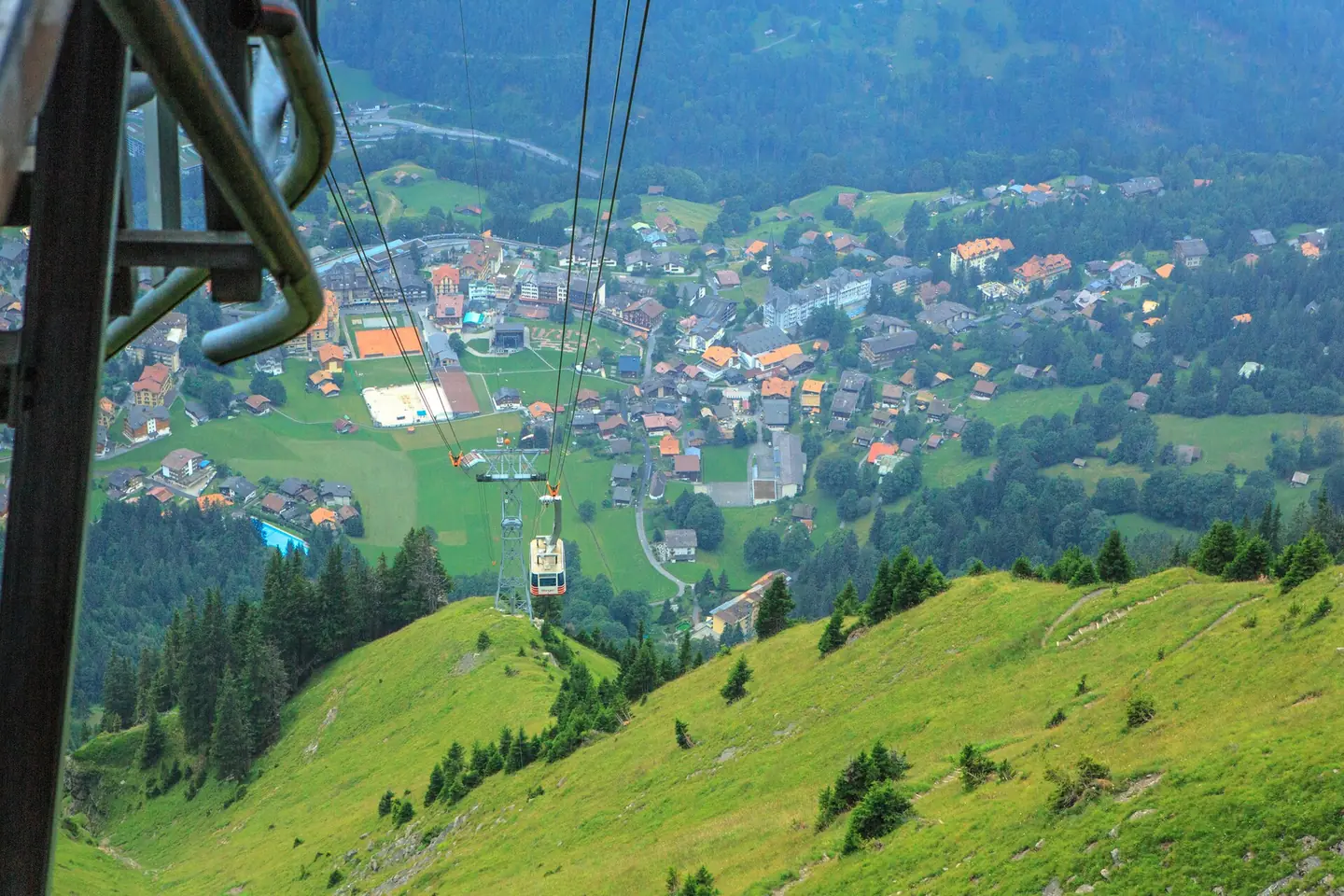 a day in the Grindelwald area...descending into Wengen