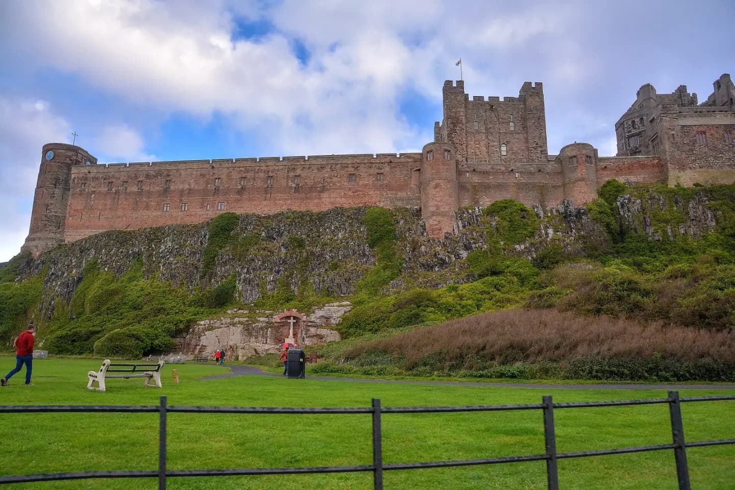 Bamburgh : Bamburgh Castle