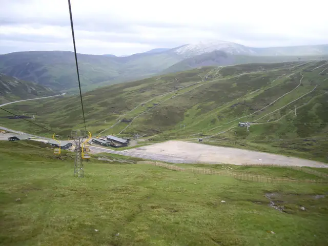 A view over the Cairnwell Pass to Carn an Tuirc