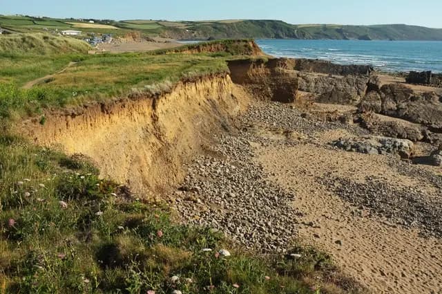Coastline north of Widemouth Bay