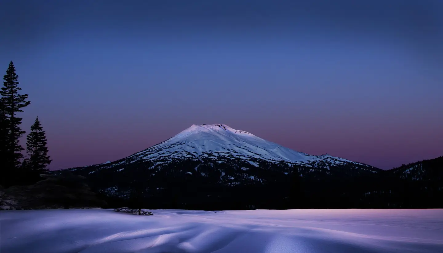 Mt. Bachelor, Oregon, early morning - Flickr - Bonnie Moreland